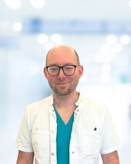 Tim Berendsen, Chirurg bij Dr. Brinkmann Kliniek